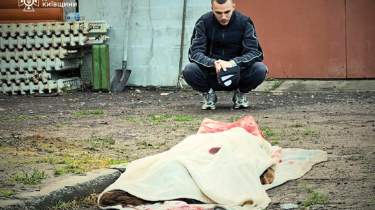 Pēc dronu uzbrukuma Kijivai 18. maija rītā.