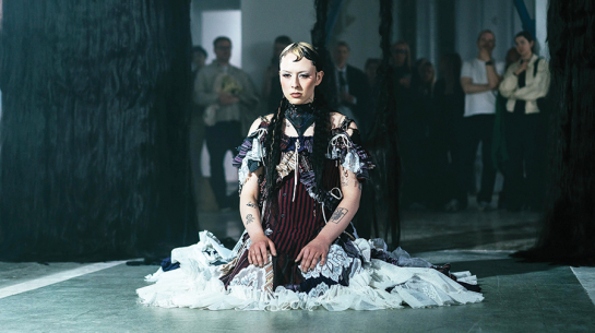 Kitty Florentine (Igaunija) performance Balance