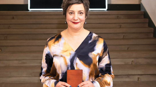 Elīna Reitere: «Kritiķim ir daudzas funkcijas. Vissvarīgākā patiesībā ir tā, ka kritiķis ar savām recenzijām un citu veidu rakstiem dokumentē nozari.»