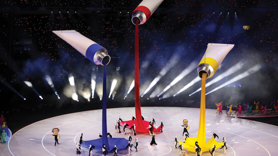 «Kad no tūbiņām lija trīs krāsas, tas man bija viens no mīļākajiem brīžiem ceremonijā. Tīrs, vienkāršs risinājums bez liekiem sarežģījumiem,» spriež Mārtiņš Eihe.