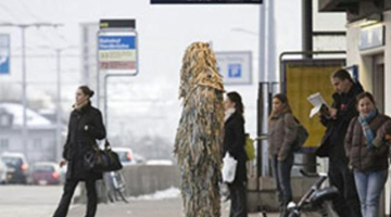 "Macghillie – just a void" (2008-2009). Autori -mākslinieku grupa Knowbotiq