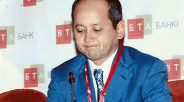 Bēguļojošais Muhtars Abljazovs. Foto: AFP/LETA