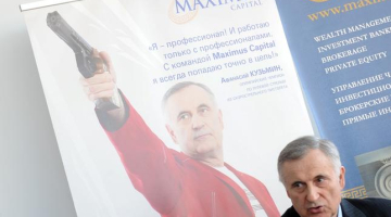 Olimpiskais čempions šaušanā Afanasijs Kuzmins piedalās preses konferencē. Foto: Lita Krone, LETA