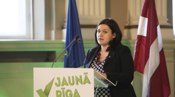 Reformu partijas Rīgas mēra amata kandidāte Inga Antāne uzrunā partijas "Vienotība" Rīgas nodaļas sapulci. Foto: Nora Krevneva, F64