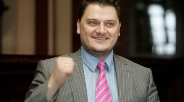 Slavenais operdziedātājs Aleksandrs Antoņenko. Foto: Ieva Čīka, LETA