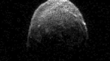 NASA radara 7.novembrī veiktais asteroīda "2005 YU55" uzņēmums. Foto: AFP/LETA