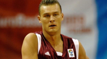 Andris Biedriņš. Foto: Romāns Kokšarovs, F64