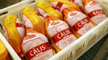 Ķekavas putnu fabrikas produkcija. Foto: Gatis Dieziņš, LETA