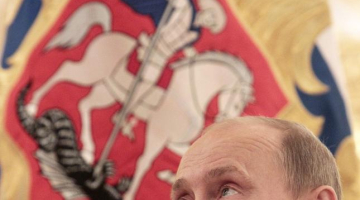 Svētais Juris Putinam vairs nepalīdzēs sargāt savus aģentus ārvalstīs. Foto: AFP/LETA