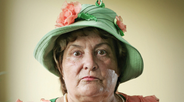 Anda Arcimoviča. Kamenēs sesto gadu. «Visu mūžu esmu nodzīvojusi Cesvainē. Daudz bijis jāstrādā, jārūpējas par ģimeni, un nav laika dejām. Tagad redzu, cik daudz iegūstu. Kustību, kopības sajūtu». Foto — Reinis Hofmanis, F64