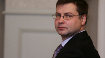 Gada frāze: "Krāniem un buldozeriem jāstradā lidostā" pieder Valdim Dombrovskim, foto: Lauris Vīksne, f64