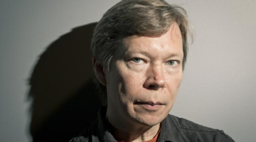 Orķestra "Sinfonietta Rīga" mākslinieciskais vadītājs un koncerta "20.gadsima melnās pērles" diriģents Normunds Šnē. Foto Emīls Desjatņikovs, f64