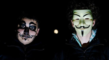 Helovīna maskas. Foto: Dmitrijs Suļžics, F64