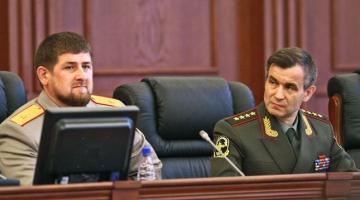 Čečenijas prezidents Ramzans Kadirovs un Krievijas iekšlietu ministrs Rašids Nurgalijevs. Avots: ITAR-TASS/LETA