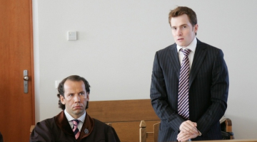 Anrijs Lembergs (L) un advokāts Aivo Leimanis (K) tiesas sēdē. Autors: Mārtiņš Zilgalvis, F64