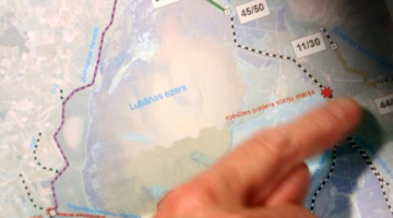 Karte ar Lubānas ezera apkārtni. Foto: Edijs Pālens, LETA