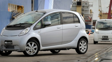 "Mitsubushi" elektroauto i-MiEV. AFP/LETA