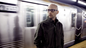 2014_09_moby-foto-media-large.jpg