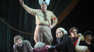 Skats no Riharda Vāgnera tetraloģijas "Nībelunga gredzens" pirmās daļas - operas "Reinas zelts" atjaunojuma ģenerālmēģinājuma Latvijas Nacionālajā operā. Foto: Edijs Pālens, LETA