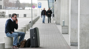 Pasažieri Rīgas lidostā. Foto: Raitis Plauks, F64