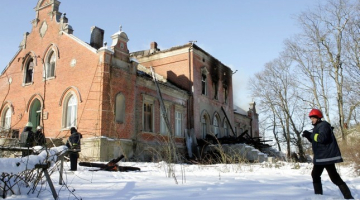 2007.gadā izdegušais īpašums. Foto: Gatis Dieziņš, LETA