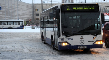 "Rīgas Satiksmes" iegādātie "Mercedes" autobusi. Foto: Evija Trifanova, LETA