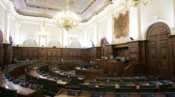 Saeimas sēžu zāle. Foto: Lauris Vīksne, F64