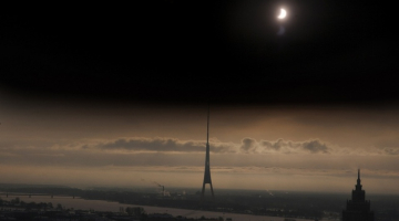 Saules aptumsums 2011.gada 4.janvārī. Foto: Jānis Saliņš, F64