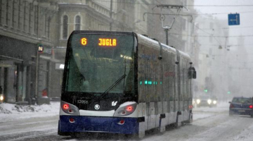 Tramvajs Rīgā. Foto: Edijs Pālens, LETA