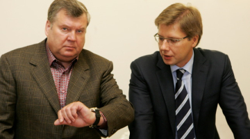 Jānis Urbanovičs un Nils Ušakovs pirms tikšanās ar labējām partijām. Foto: Raitis Plauks, F64
