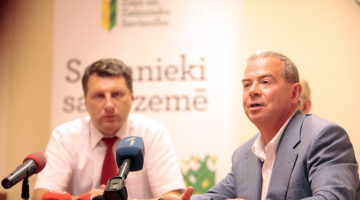 Raimonds Vējonis (no kreisās) un Aivars Lembergs. Foto: Nora Krevneva, F64