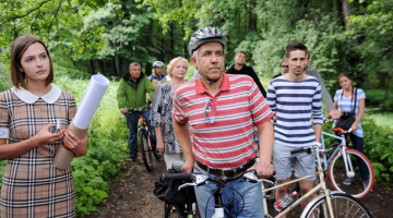 Veloaktīvisti piedalās demonstrācijā Bieriņos, lai aicinātu Rīgas domes deputātus atbalstīt Mārupītes "Zaļā veloceliņa" izbūves pabeigšanu. Foto: Lita Krone, LETA