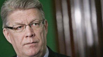 Jānis Saliņš, F64