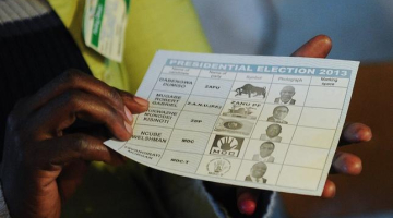 Vēlēšanu biļetens Zimbabves vēlēšanās. Foto: AFP/LETA