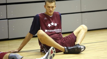 Basketbolists Andris Biedriņš. Foto: Lauris Nagliņš, LETA