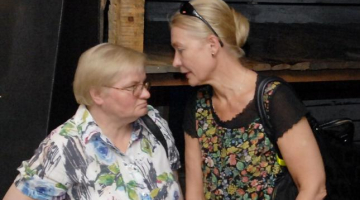 Saeimas deputātes Janīna Kursīte-Pakule (no kreisās) un Inguna Rībena. Foto: Gints Ivuškāns, F64