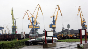 Rīgas brīvostā. Foto: Kaspars Krafts, F64