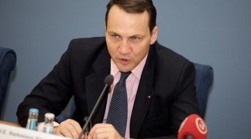 Polijas ārlietu ministrs Radoslavs Sikorskis. Foto: Ieva Čīka, LETA