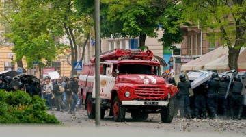 Pie arodbiedrību nama Odesā. Foto: LETA-EPA.