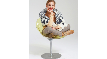 Evelīna Godunova: «Joprojām savā ziņā jūtos kā bērns — ar baletu saistīta visa mana dzīve, un lielas pieredzes mīlestībā nav.»