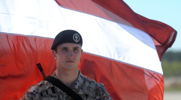 Latvijas armijas karavīrs. Foto: Ieva Lūka, LETA