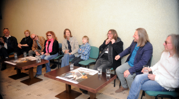 Grupa "Menuets" preses konferencē pirms koncertturnejas sākuma. Foto Edijs Pālens, LETA