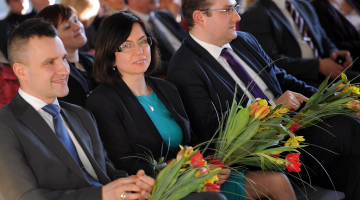Grāmatas "Konstitucionālās tiesības" autori juristi Edgars Pastars (no kreisās), Ilze Plakane un Jānis Pleps prezentācijas pasākumā šopavasar Latvijas Universitātē. Foto: Evija Trifanova, LETA