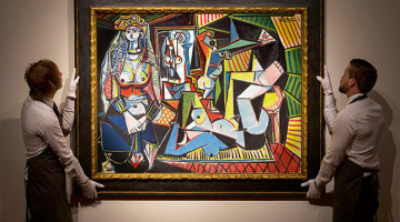 Lai ieinteresētu potenciālos pircējus, izsoļu nams Christie’s sācis Pablo Pikaso gleznas Les Femmes d’Alger (Version ‘O’), kas tapusi 1955.gadā, pasaules apceļošanas turneju. Tiek prognozēts, ka 11.maijā Ņujorkā plānotajā izsolē tā uzstādīs jaunu cenas rekordu, pārspējot Frensisa Bēkona darbu Trīs Lukiāna Freida portreti, kas pirms diviem gadiem tika pārdots par 142 miljoniem ASV dolāru
