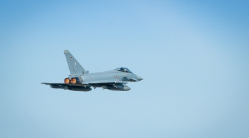 Vācijas "Eurofighter" lidojumā. Foto: AFP/LETA