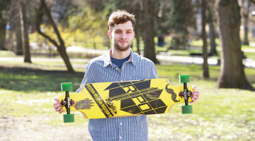 Gustavam ir desmit dažādi dēļi — gan sportam, gan ikdienas gaitām