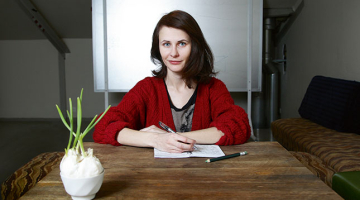 Daina Tabūna: «Man gribējās uzrakstīt sievietes pieaugšanas stāstus.»
