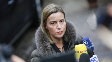 ES augstā ārlietu pārstāve Federika Mogerīni pirms ES ārlietu ministru tikšanās pirmdien. Foto: EPA/LETA