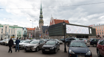Latviešu strēlnieku laukums Vecrīgā, kur iecerēta Latvijas Okupācijas muzeja piebūve. Foto: Vladislavs Proškins, F64