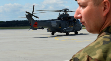 Polijas karavīrs NATO bāzē. Foto: EPA/LETA